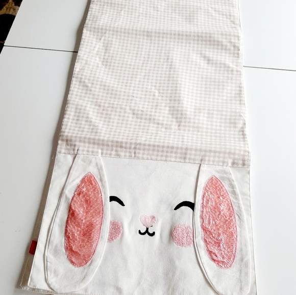 NWT ISAAC MIZRAHI EASTER TABLE RUNNER - Picture 2 of 14